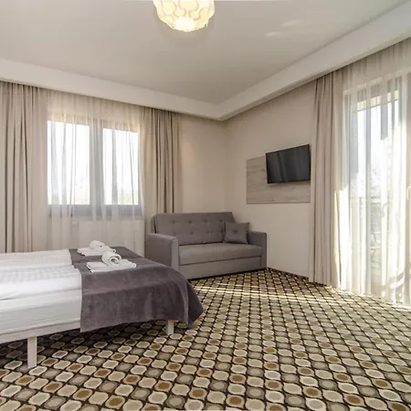 Hotel Marina Mielno Z Widokiem Na Jezioro Exteriér fotografie